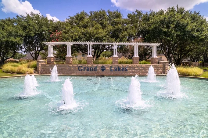 Grand Lakes community photo