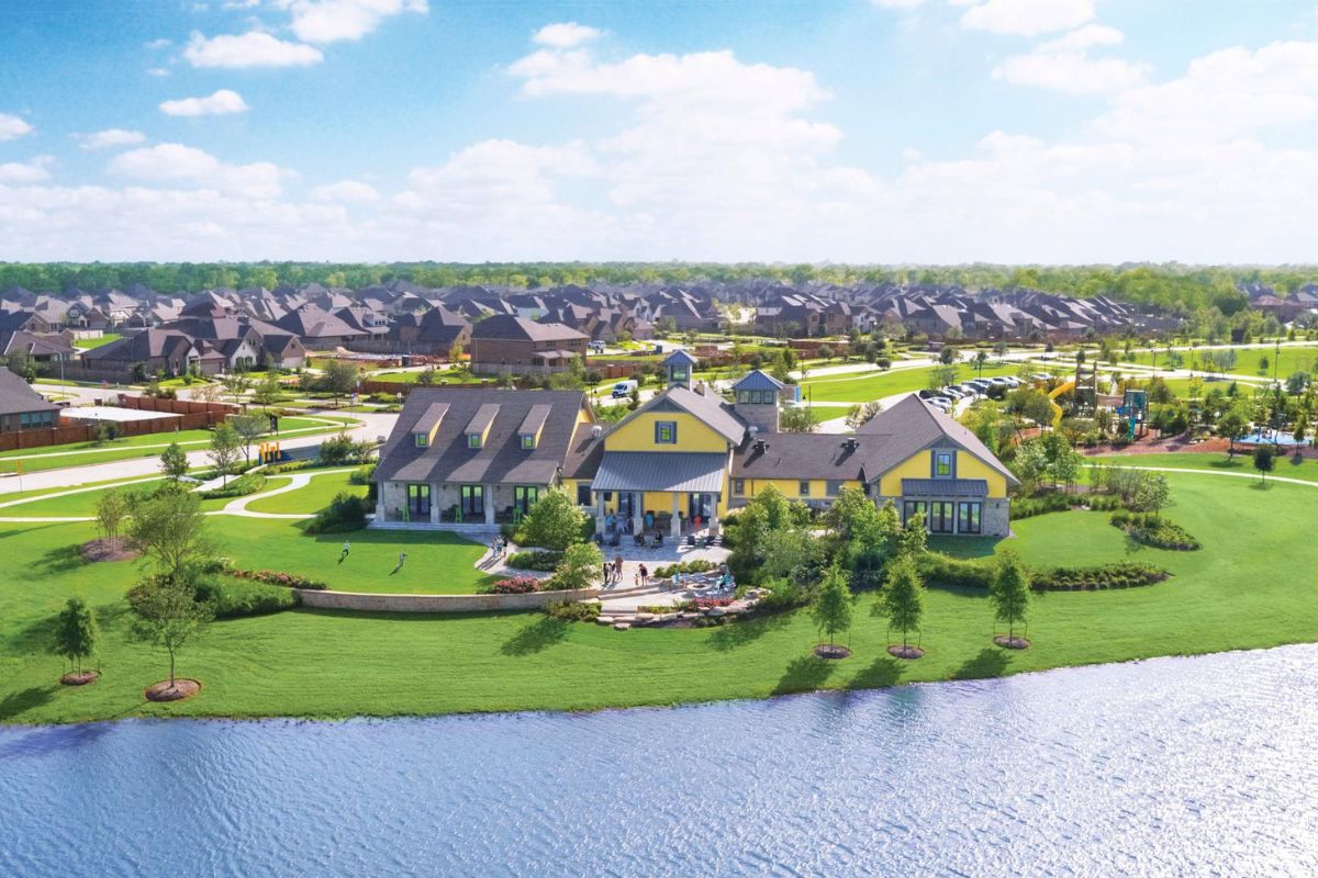 photo of Fort Bend County for homeowners relocating 